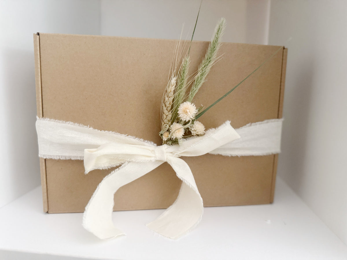 Linen & Sash Self-Care Gift Box
