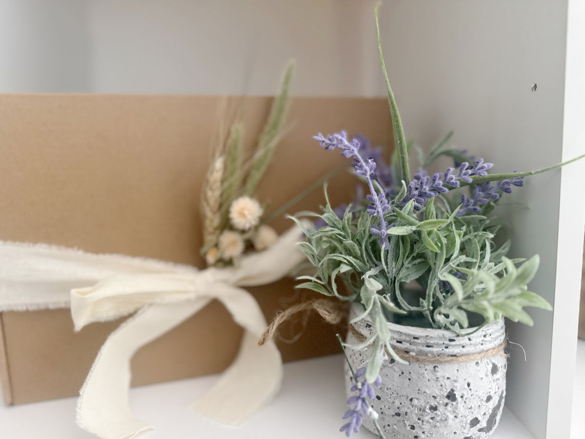 Linen & Sash Self-Care Gift Box